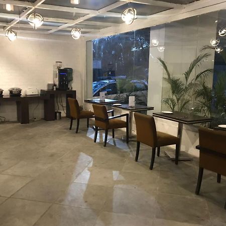 Jukaso Inn Pragati Maidan Nova Deli Exterior foto